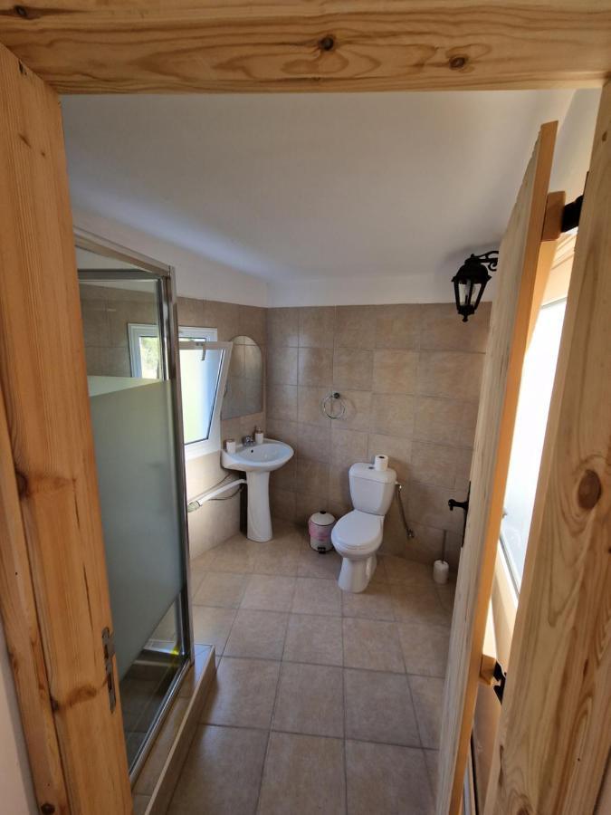 Aprosmeno Jacuzzi House 4 Apartment Agros Exterior photo
